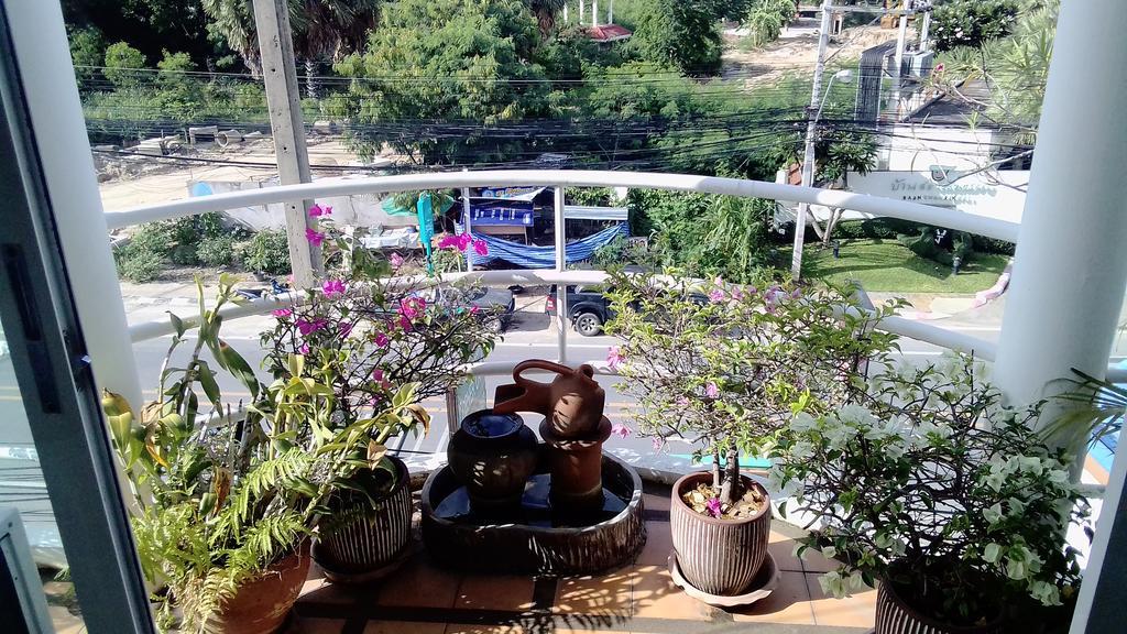 Corner Cafe Bed & Breakfast HHQ Exterior foto