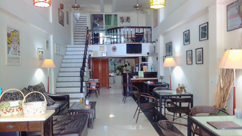 Corner Cafe Bed & Breakfast HHQ Exterior foto