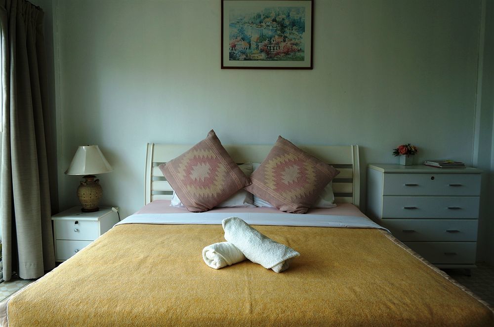 Corner Cafe Bed & Breakfast HHQ Exterior foto